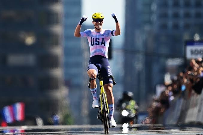 Exhibición en Mont-Royal: Ashlin Barry se corona Campeón del Mundo Sub-23 tras una cabalgada en solitario